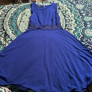 Beautiful blue dress. Women's medium. Never worn.